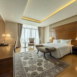 Family King Suite